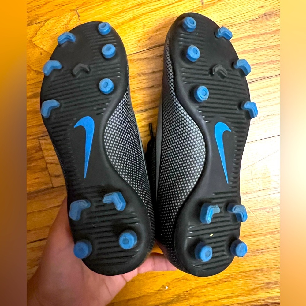 Nike- Boys soccer cleats blue and gray